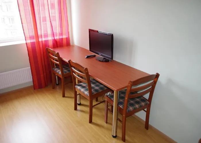 Hostel Sports Centre *